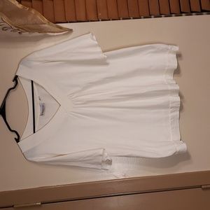 🔥$5 Plus Size White V-neck Tee